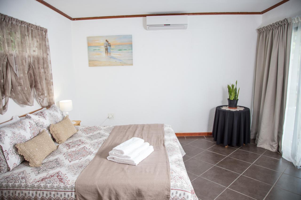 Hotel 29 Polvy Street Mbombela Esterno foto