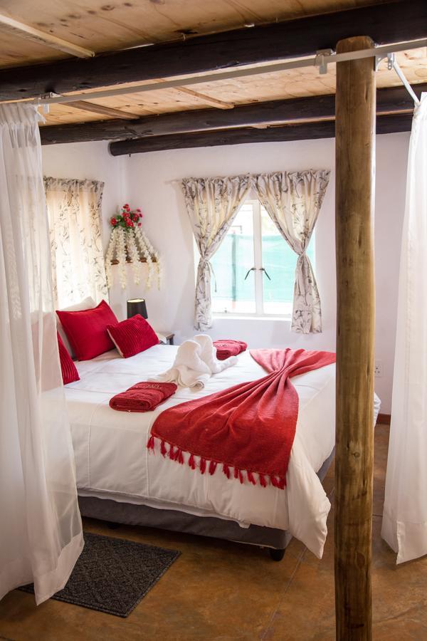 Hotel 29 Polvy Street Mbombela Esterno foto