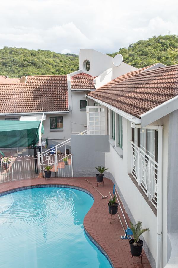 Hotel 29 Polvy Street Mbombela Esterno foto