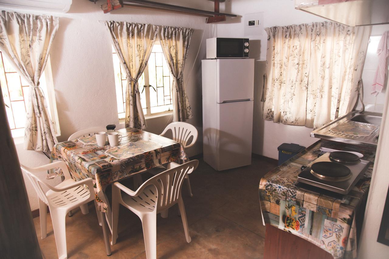 Hotel 29 Polvy Street Mbombela Esterno foto
