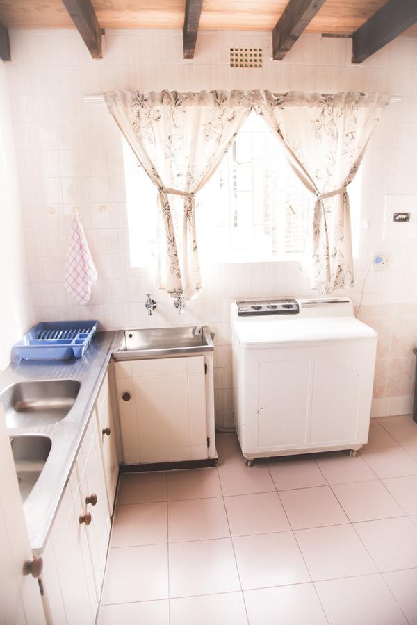 Hotel 29 Polvy Street Mbombela Esterno foto